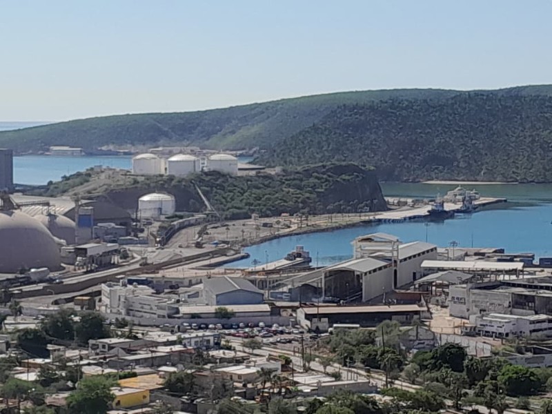 El buque NACC ITACA arriba a Guaymas, viene desde La Paz