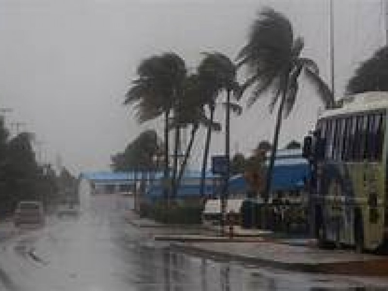 El huracán en Playa y Cancún no fue grave; Tehuacaneros