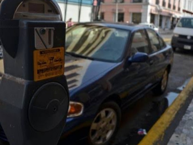 El lunes no habrá  cobro de parquímetros