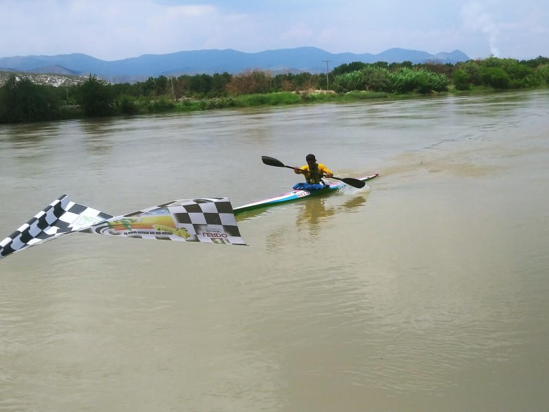 El malvado es tricampeon de la regata