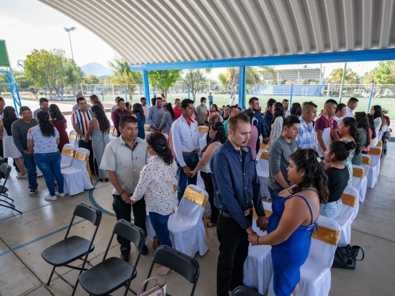 El Marqués realiza primer programa de Matrimonios Colectivos del 2023