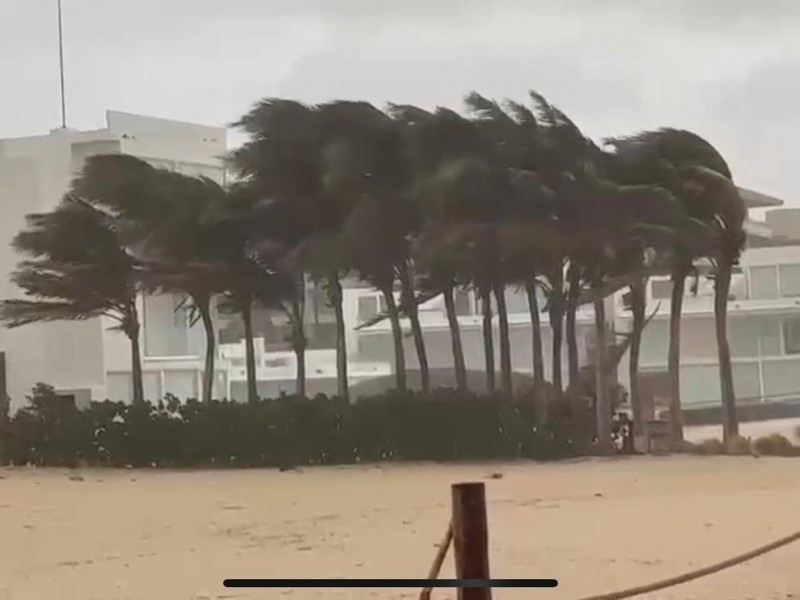 El ojo del huracán Norma impactará en las proximas horas