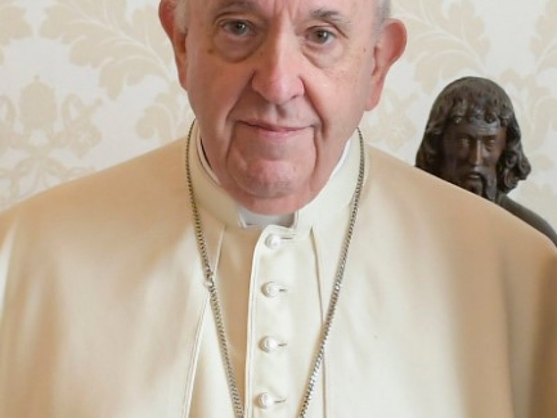 El Papa Francisco envejece y nombra a asistente personal