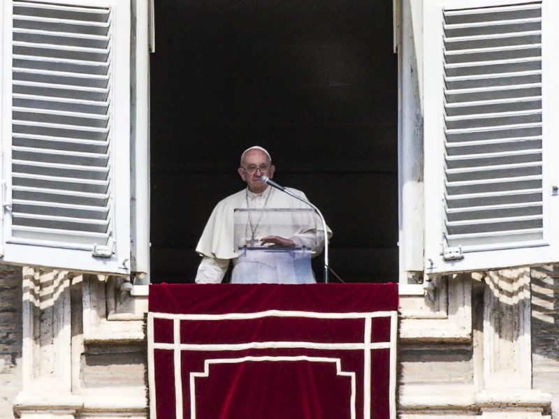 El papa pide una nueva economía para frenar especulación