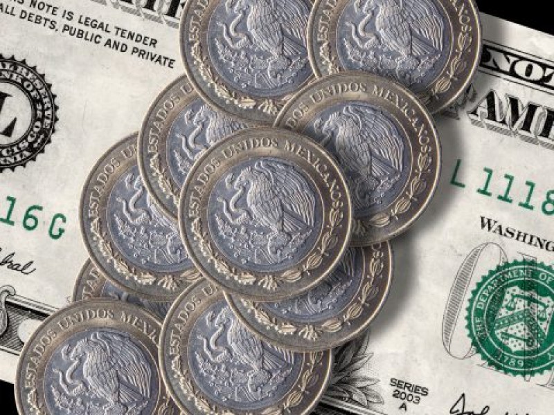 El peso inicia la semana con ligera ganancia