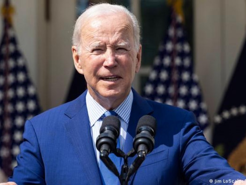 El presidente Biden dice que la pandemia terminó