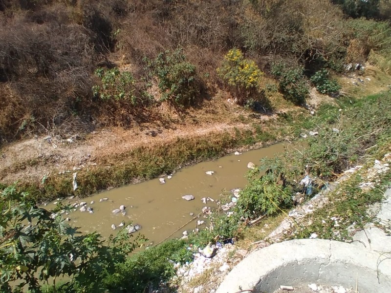 El río Alseseca también es contaminado por poblanos