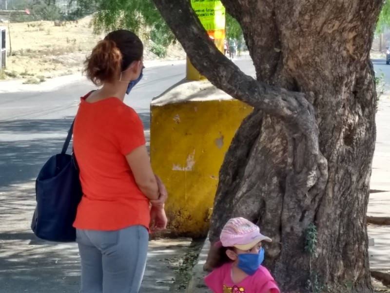 El Salto, cubierto de humo por incendio