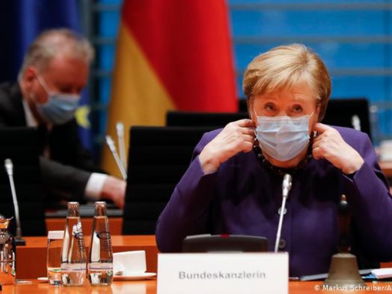 Merkel pide más restricciones en Alemania ante récord de muertes