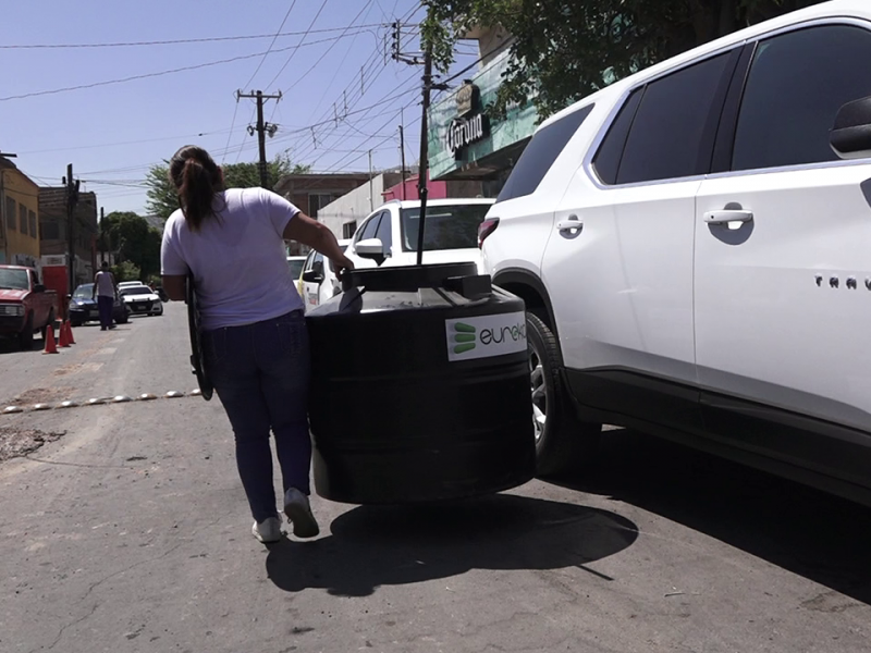 Elevada demanda de tinacos a bajo costo en Torreón