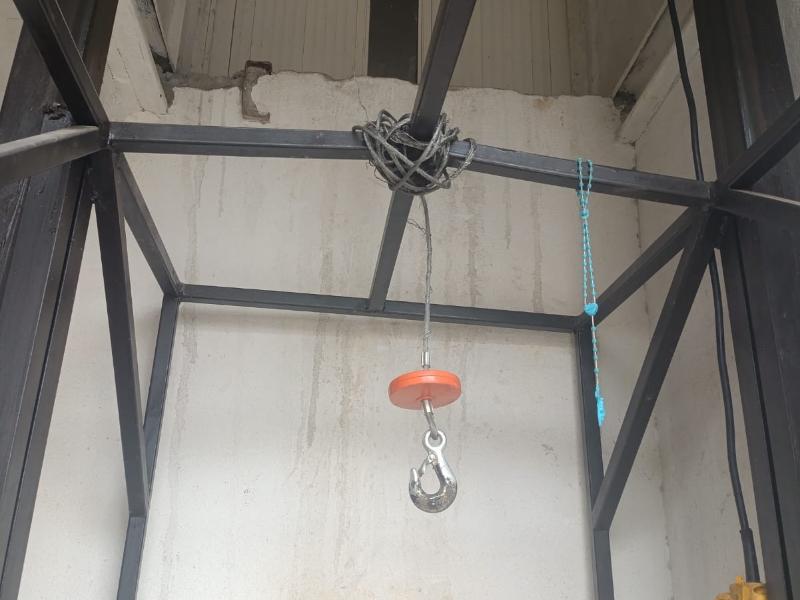 Elevador cae tres metros y lesiona a cuatro personas en Nuevo Torreón
