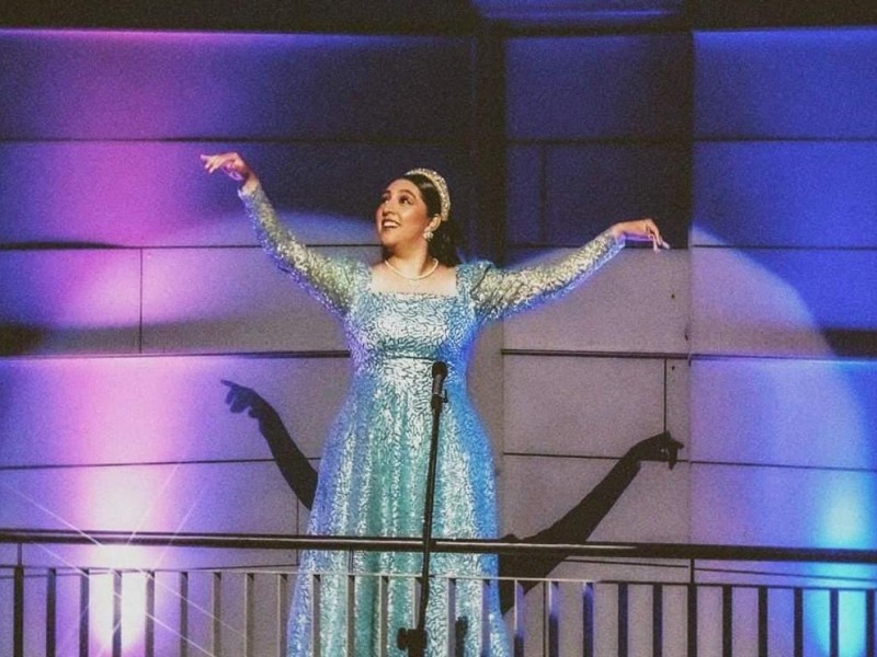 Elvira Márquez brilla a través del canto como Mezzosoprano