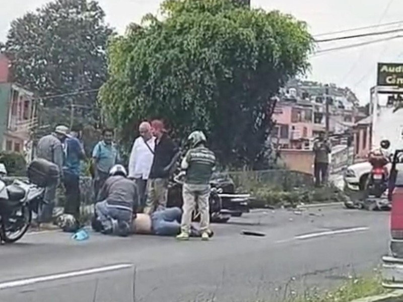 Embiste auto a motociclista, en la Xalapa-Banderilla