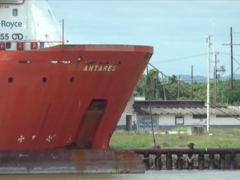 Emite Profepa sanción contra buque encallado en 2017