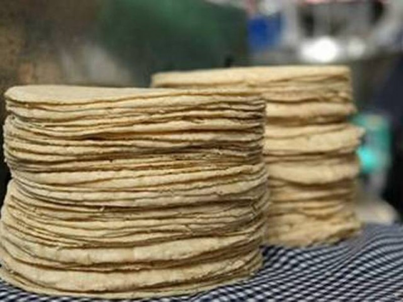 Emiten alerta por venta de tortilla pirata.