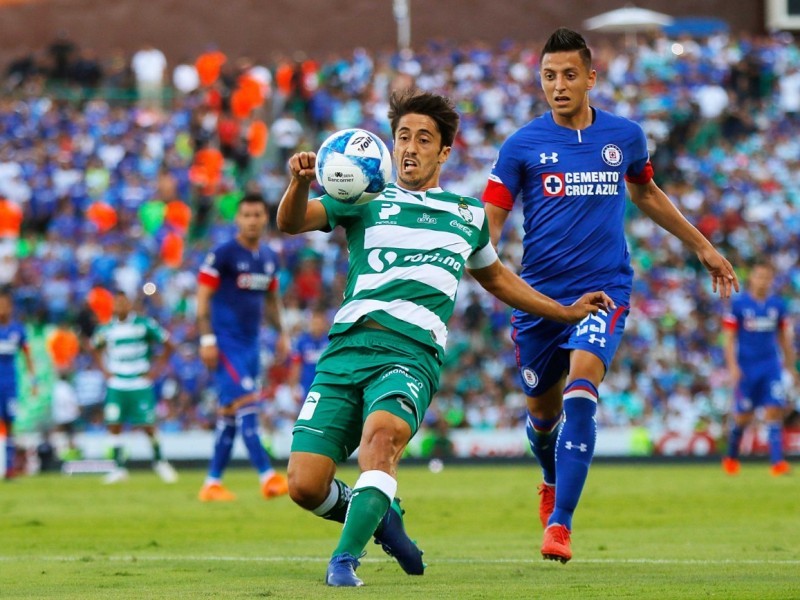 Emocionante empate entre Santos y Cruz Azul