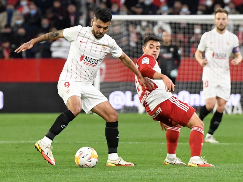 Empate entre Sevilla y Celta. Tecatito y Araujo destacados