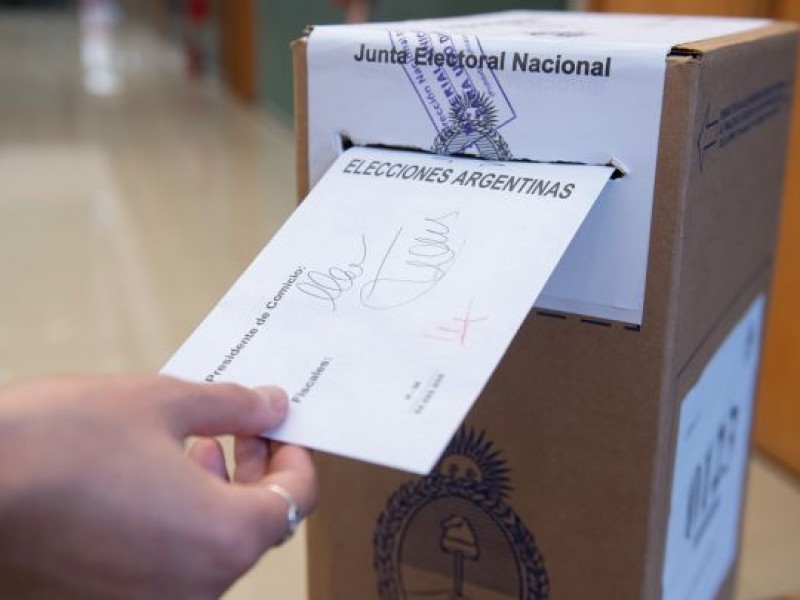 Empiezan elecciones en Argentina