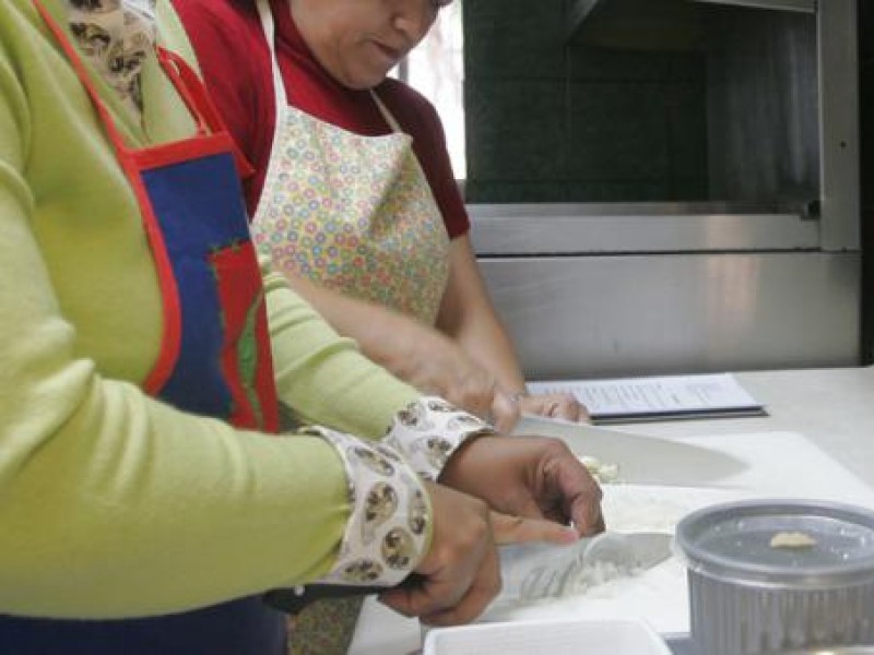 Empleadas domésticas, realidad de 2.3 millones de mexicanas