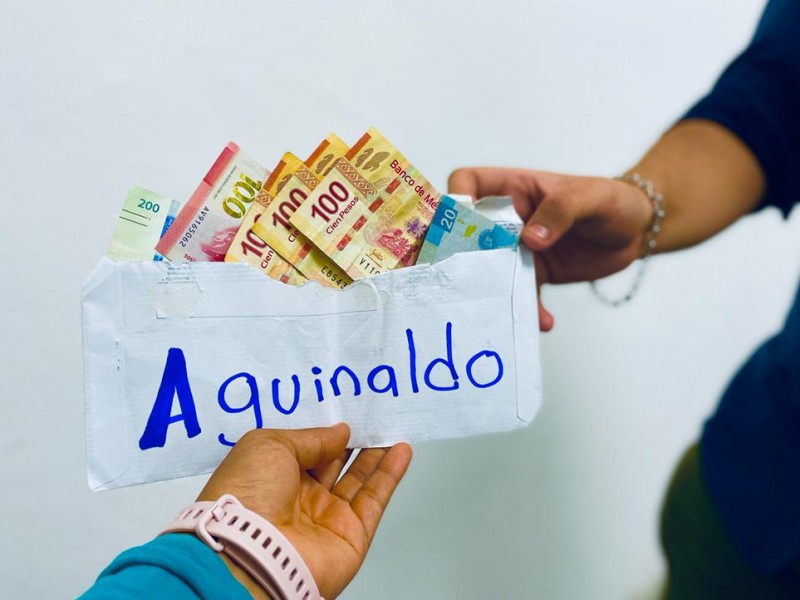 Empleados y patrones pactan aguinaldos fuera de tiempo