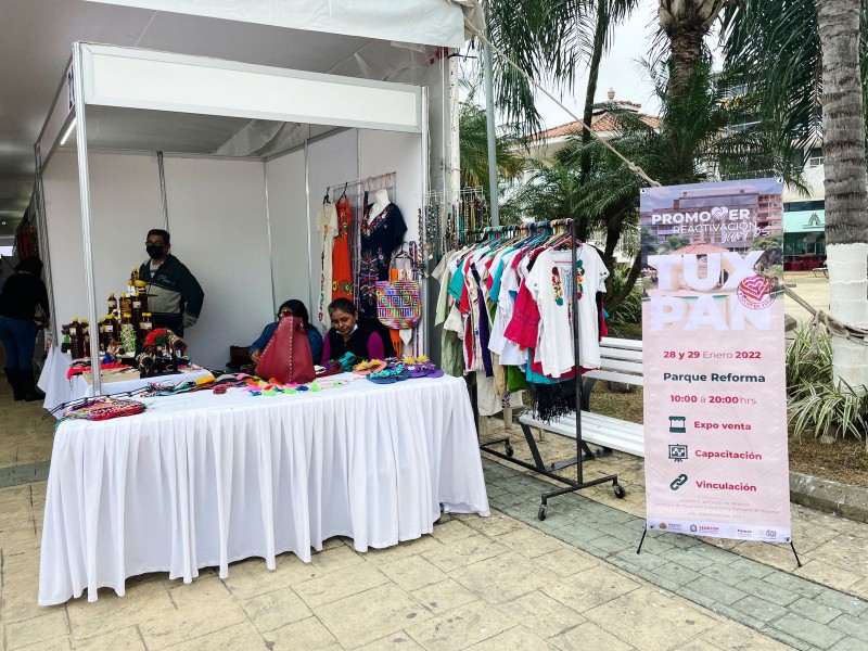 Emprendedores de Tuxpan participan en Expo Promover