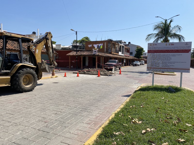Empresa contratada por Capaseg retrasa obra en centro de Zihuatanejo