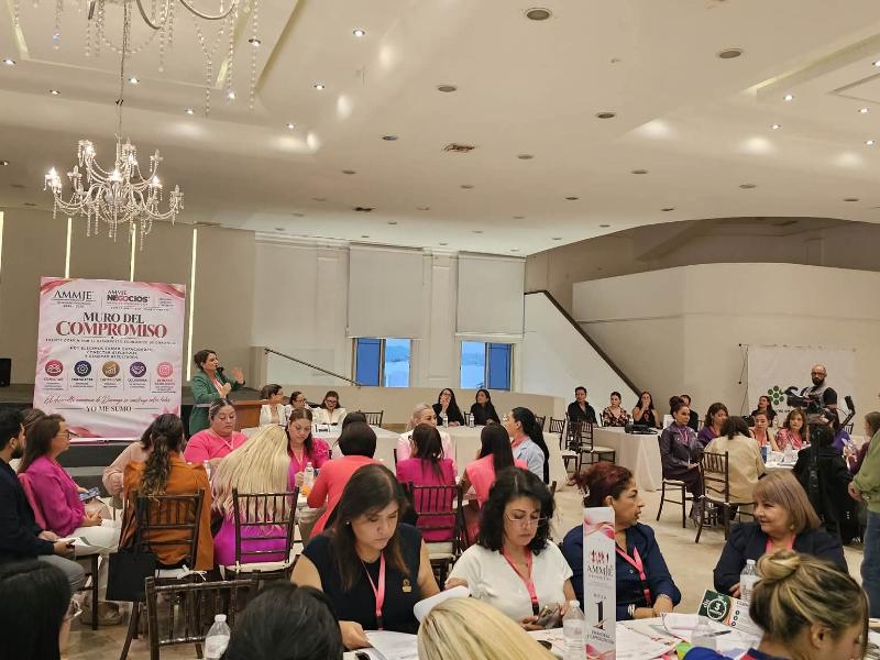 Empresarias lanzan estategias para alianzas comerciales.