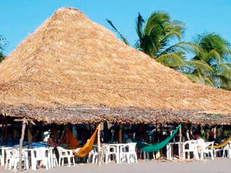 Empresarios con bajas ventas en Puerto Arista