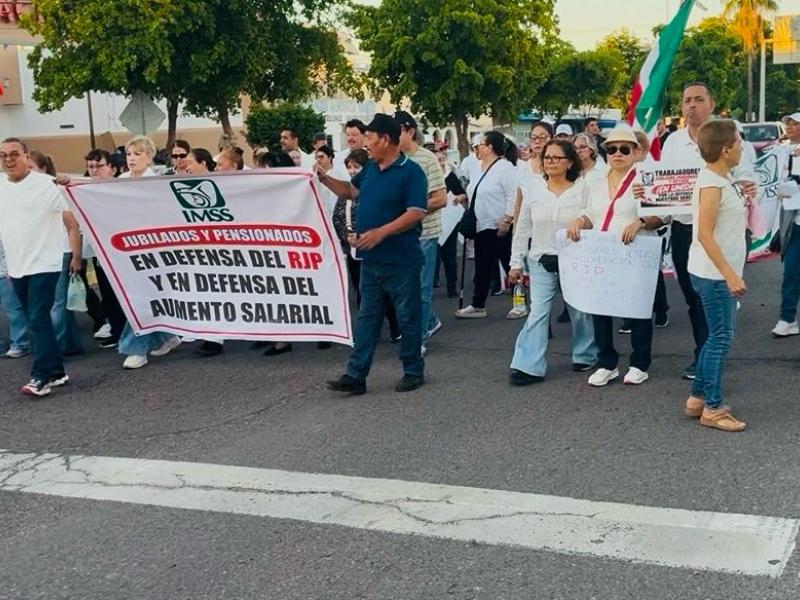 Protestas de trabajadores reflejan rezago en el sector salud: Canacintra