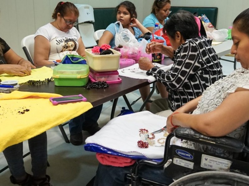 Empresas de La Laguna mantienen a trabajadores con alguna discapacidad