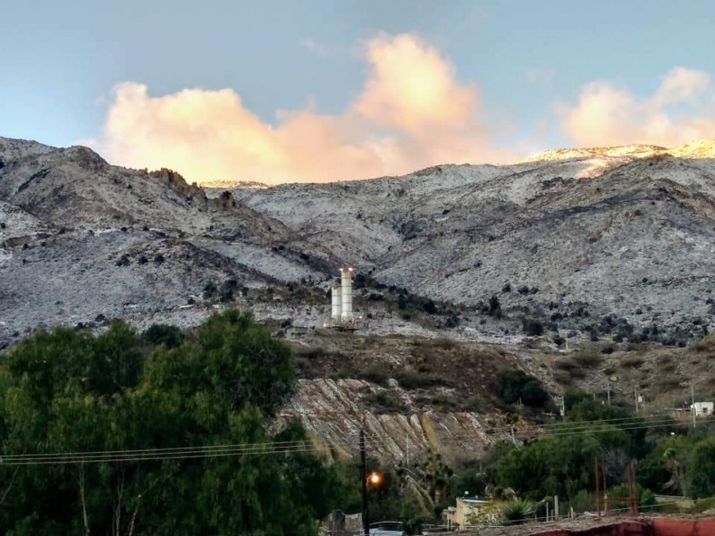 En 10 municipios se registró caída de agua nieve