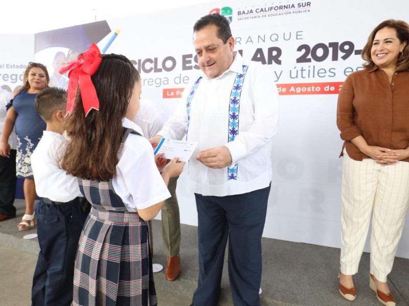 En 2019 se entregaron 19 mil becas