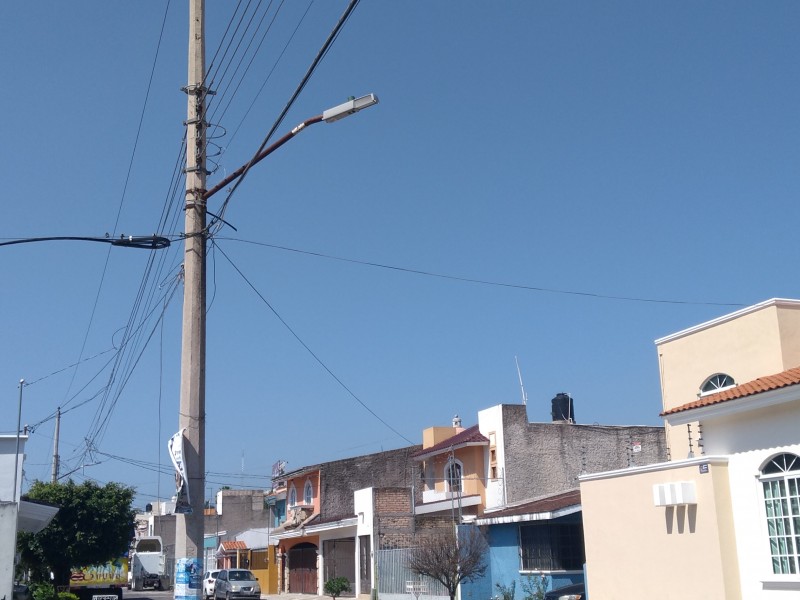 En agosto podría terminar instalación de luminarias LED