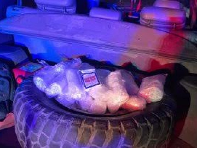 En Ajo, Arizona patrulla fronteriza decomisa 50 kilos de metanfetamina