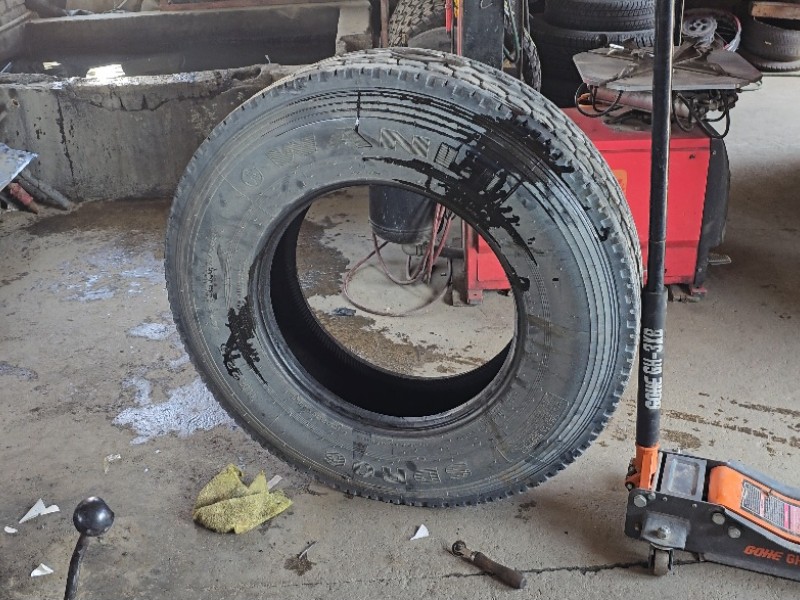 En aumento servicios de talacherías por baches en vialidades