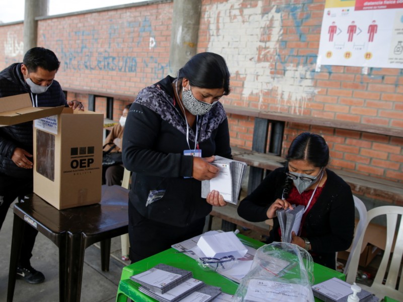 En calma se desarrollan elecciones generales en Bolivia