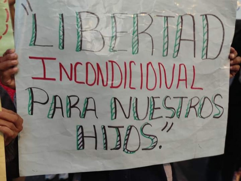 En CDMX normalistas no son escuchados por la 4T