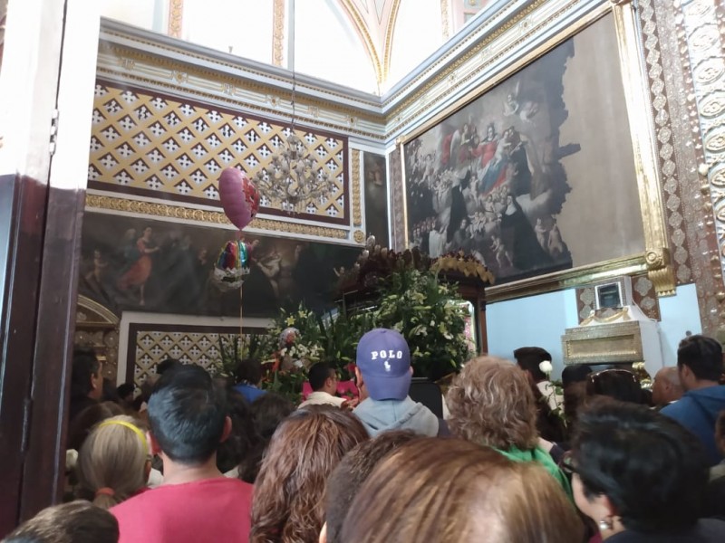 En celebración, el señor de las Maravillas