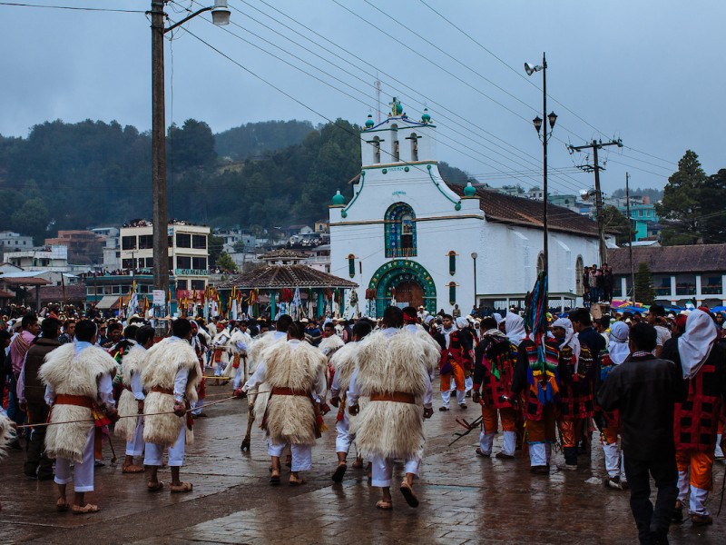 En Chamula se creen inmunes a COVID 19