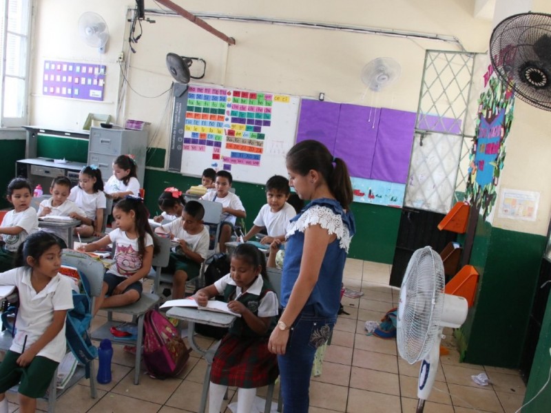 En Chiapas escuelas cambian de horarios por altas temperaturas