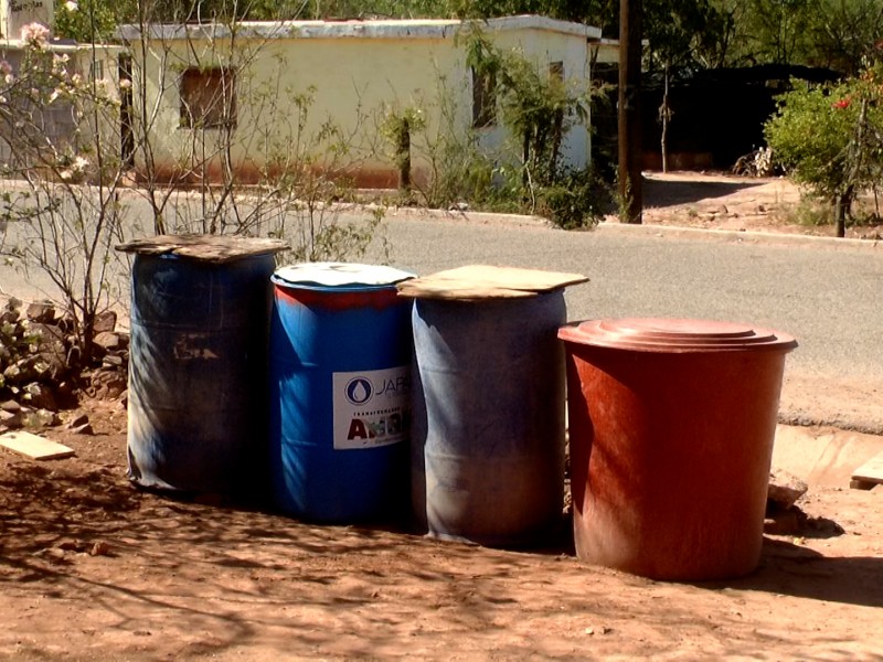 En Choacahui, sufren fuerte calor y sin agua