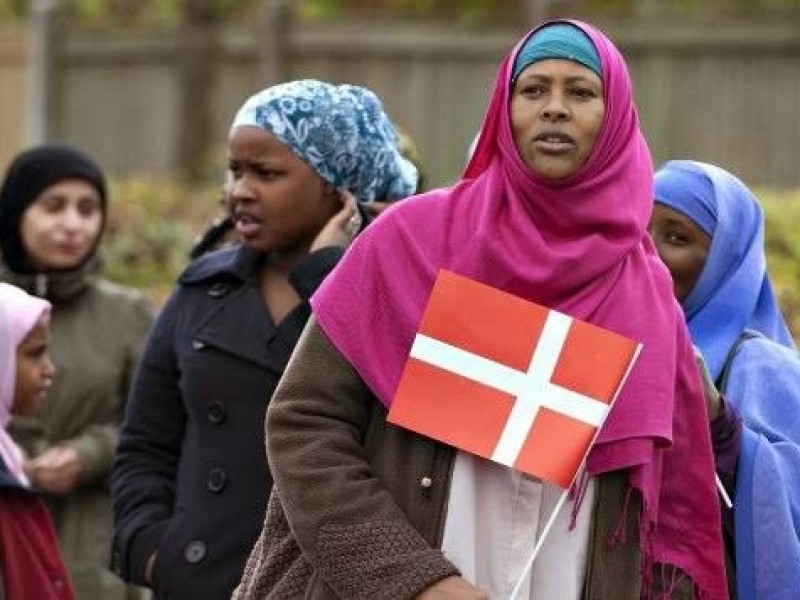 En Dinamarca los migrantes podrían trabajar a cambio de subsidios