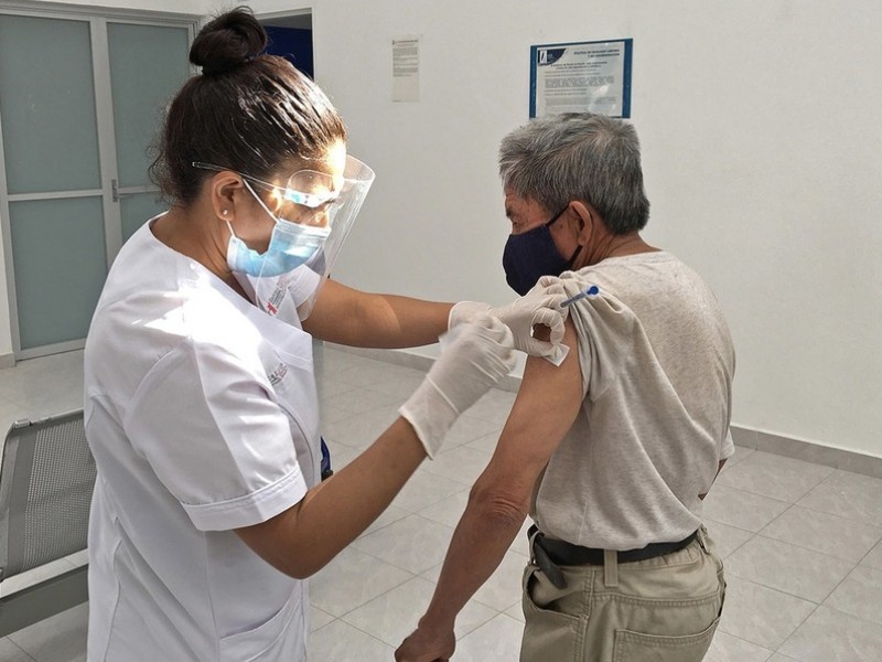 En dos días se terminan 10,725 vacunas COVID en Cholula