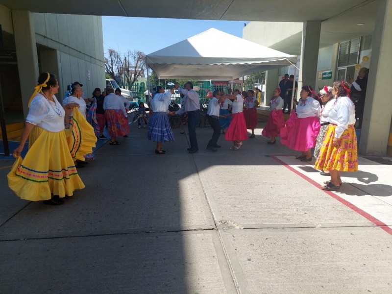 IMSS reactiva a los adultos mayores