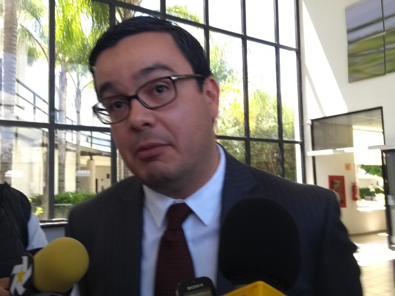 En Guanajuato deben ganar menos los diputados