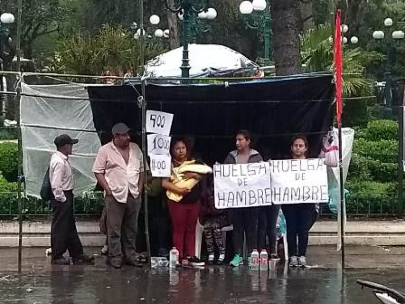 En huelga de hambre vendedores de Coatepec