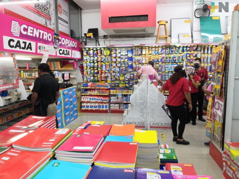 En incertidumbre adquisición de paquetería escolar en papelerías tepicenses