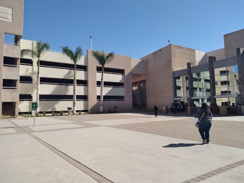 En ITSON no pueden ingresar mitad de aspirantes a estudiantes