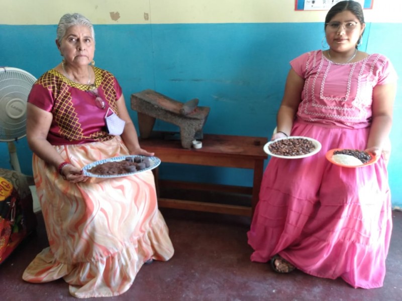 En Juchitán aún continúa la producción del chocolate artesanal