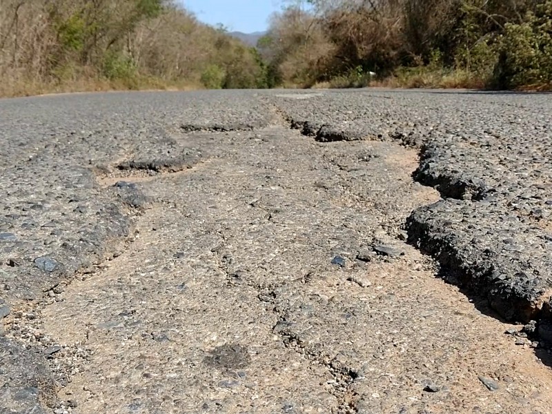 En mal estado carretera a La Unión